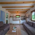 Sweet Free Parking, Ac, Rent A Car Visoko