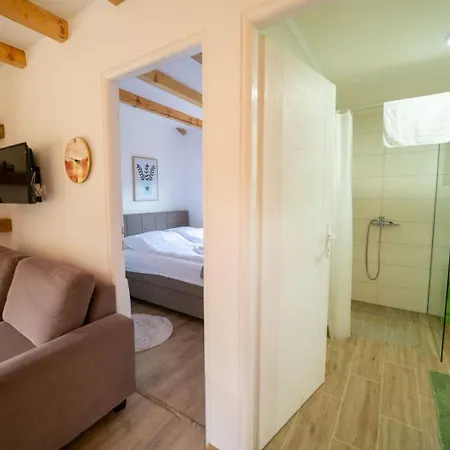 Dom wakacyjny Sweet Free Parking, Ac, Rent A Car Visoko