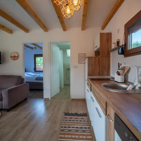 בית נופש Sweet Free Parking, Ac, Rent A Car ויסוקו