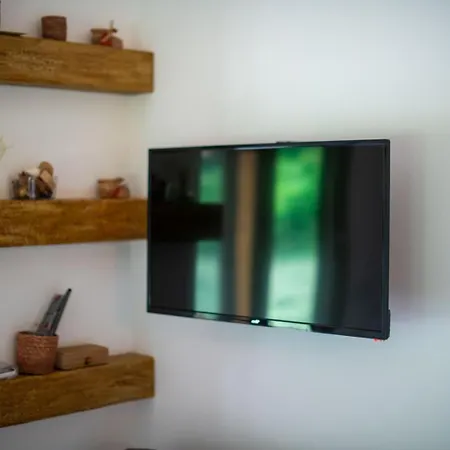 Sweet Free Parking, Ac, Rent A Car *