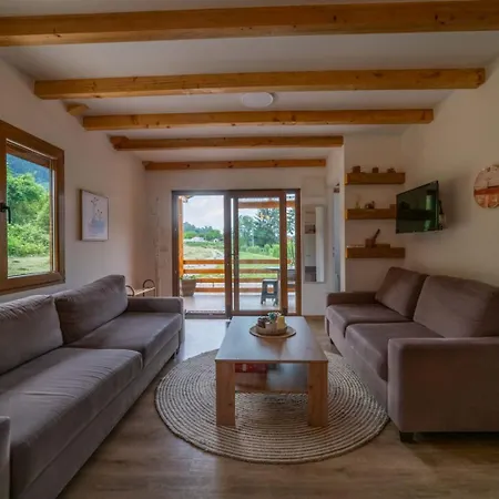 בית נופש Sweet Free Parking, Ac, Rent A Car ויסוקו