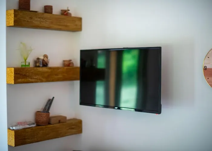 Sweet Free Parking, Ac, Rent A Car *